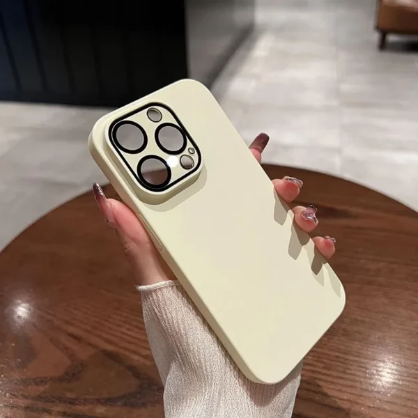 iPhone带镜头膜手机壳