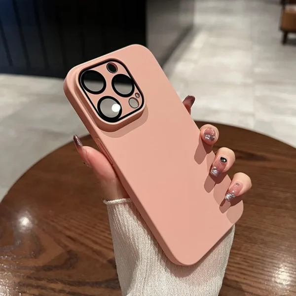 iPhone带镜头膜手机壳