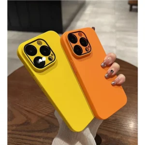 iPhone带镜头膜手机壳