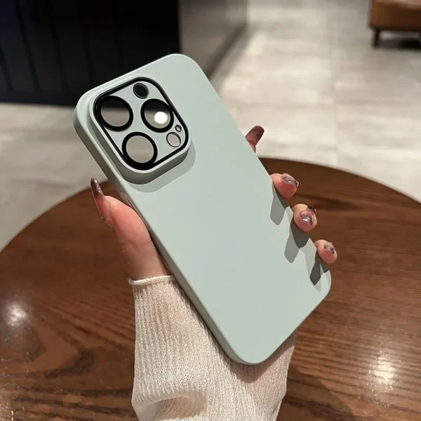 iPhone带镜头膜手机壳