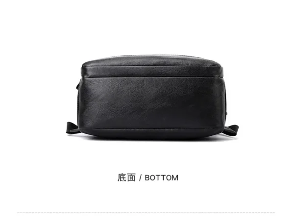 PU质感双肩包