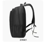 男士多隔层收纳商务电脑包